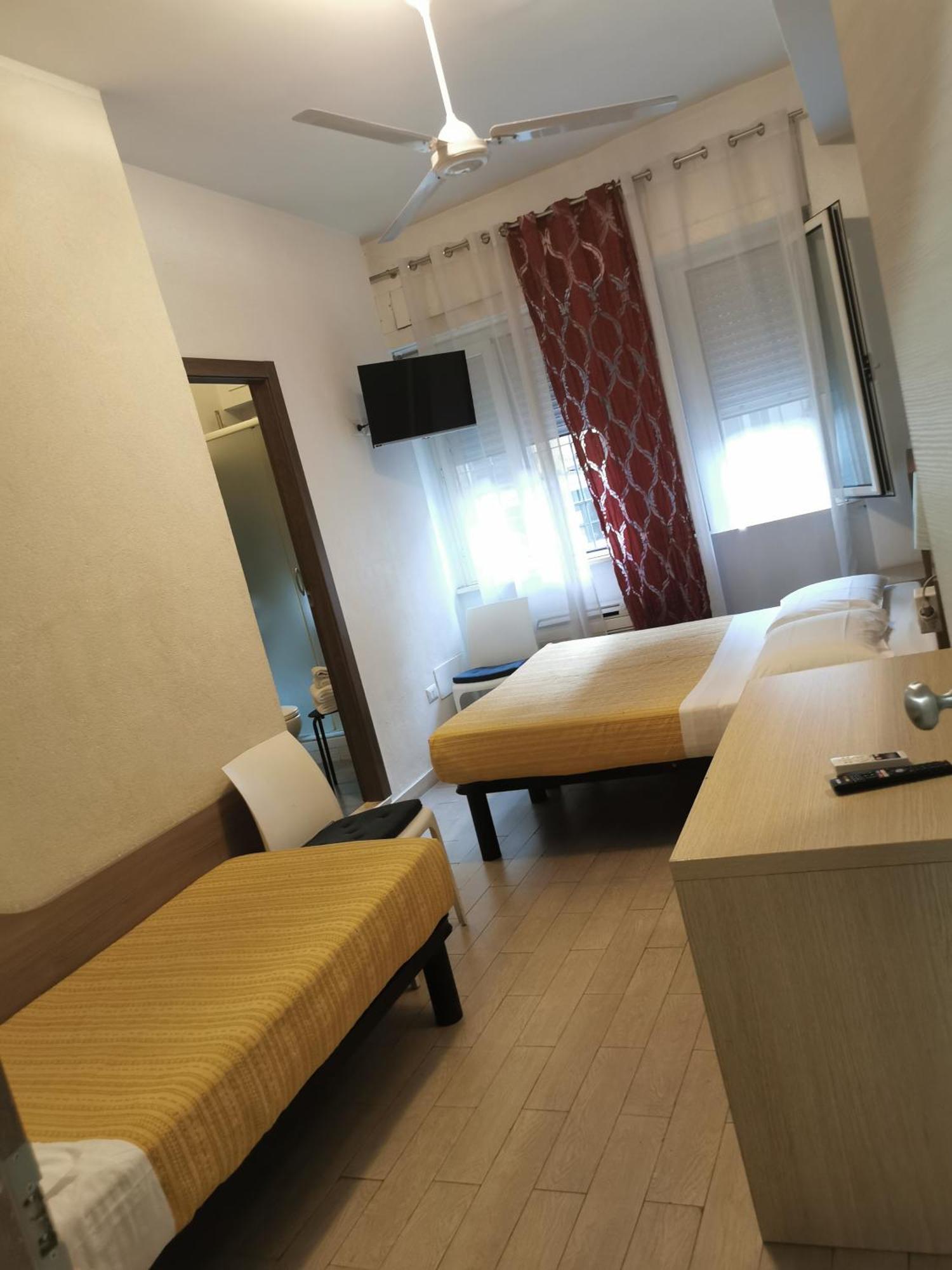 Hotel Bissi Milano Cameră foto